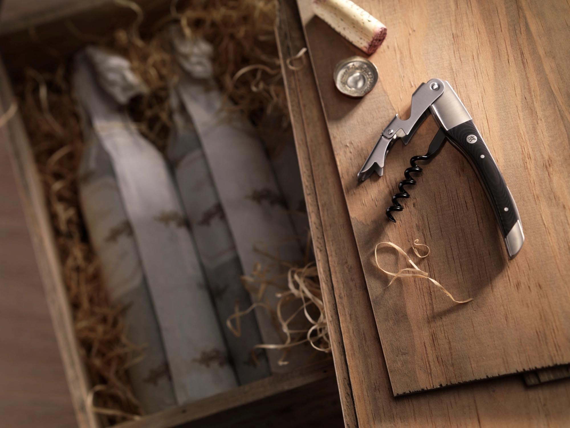Elegantes Zwilling Kellnermesser: Perfekt für Weinliebhaber.