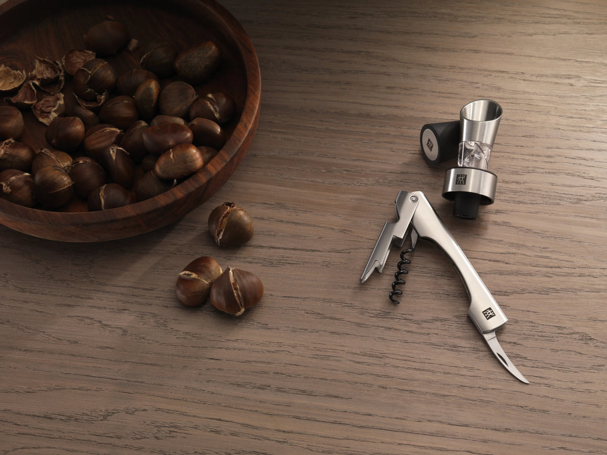 Sommelier-Set, 2-teilig in Schwarz präsentiert im Onlineshop von KAQTU Design AG. Barzubehör ist von Zwilling Kitchen