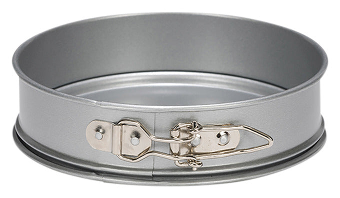 Mini Springform Silver-Top ø 12 cm  in  präsentiert im Onlineshop von KAQTU Design AG. Backform / Backblech ist von PATISSE