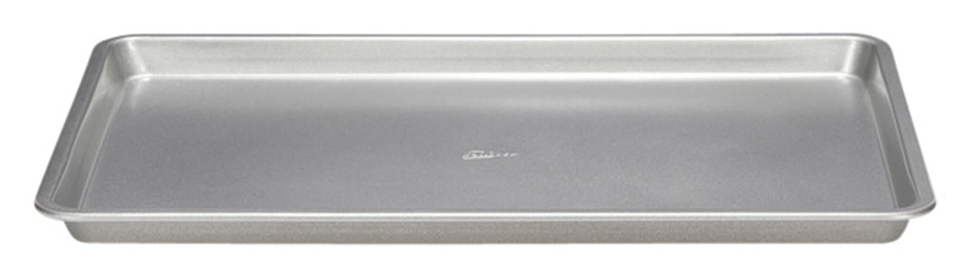 Das PATISSE Backblech Silver-Top 39x26 cm: Antihaft, langlebig, perfekte Wärmeverteilung. Ideal für Pizza, Plätzchen, Aufläufe.