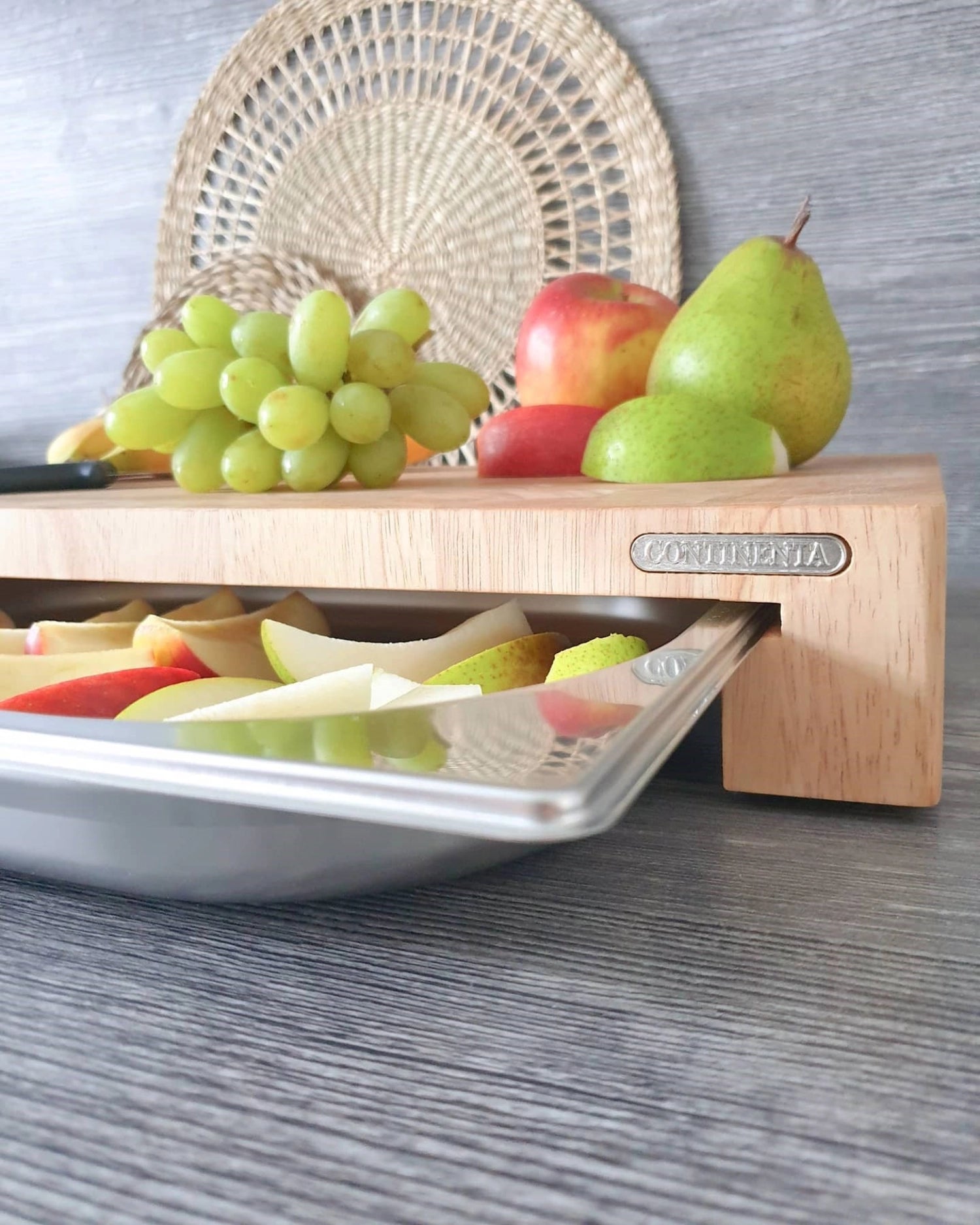 Gummibaum Schneidebrett m. 3 Schubladen