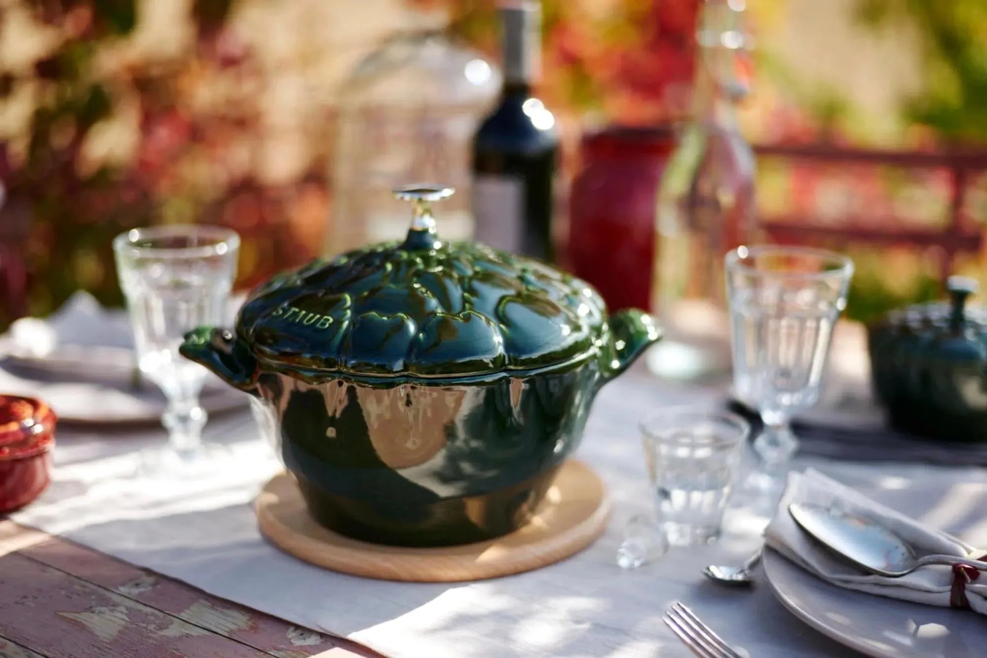 Staub Cocotte 22 cm: Elegantes Gusseisen in Basilikum-Grün, 3L.