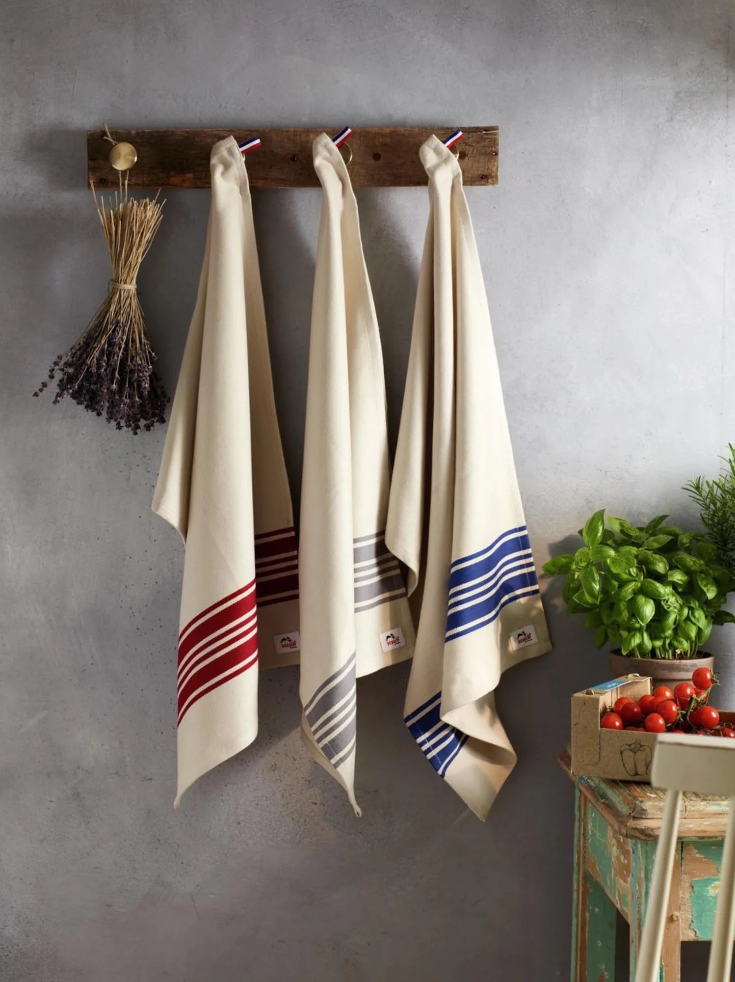 Elegantes graues Geschirrtuch 50x70 cm aus 100% Baumwolle von Staub.
