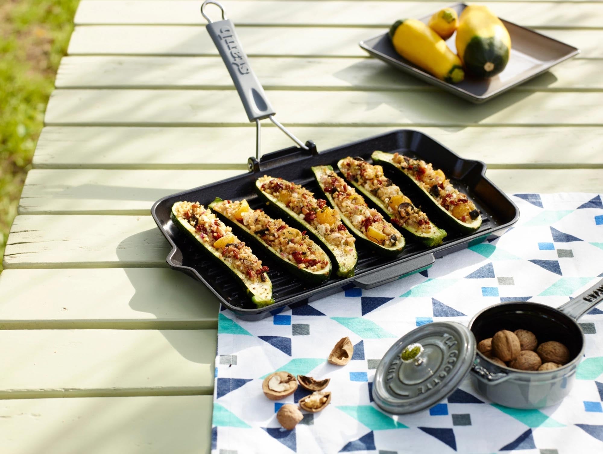 Staub Grillpfanne: Für aromatische Grillaromen und perfekte Röstaromen.