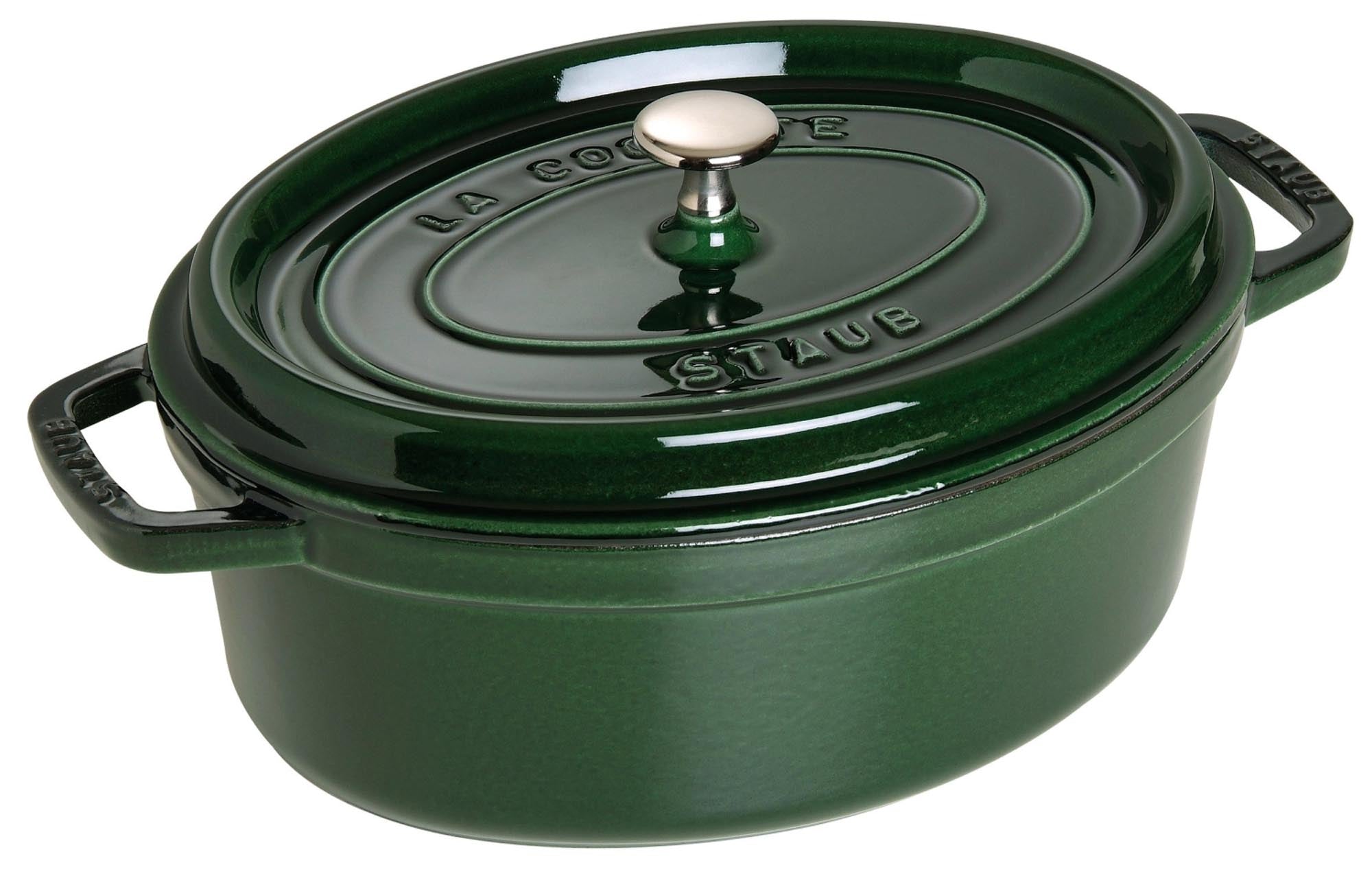 Entdecken Sie die Staub Cocotte oval 4.2l aus Gusseisen – ideal zum Schmoren, Braten und Backen. Perfekte Wärmespeicherung für köstliche Gerichte!
