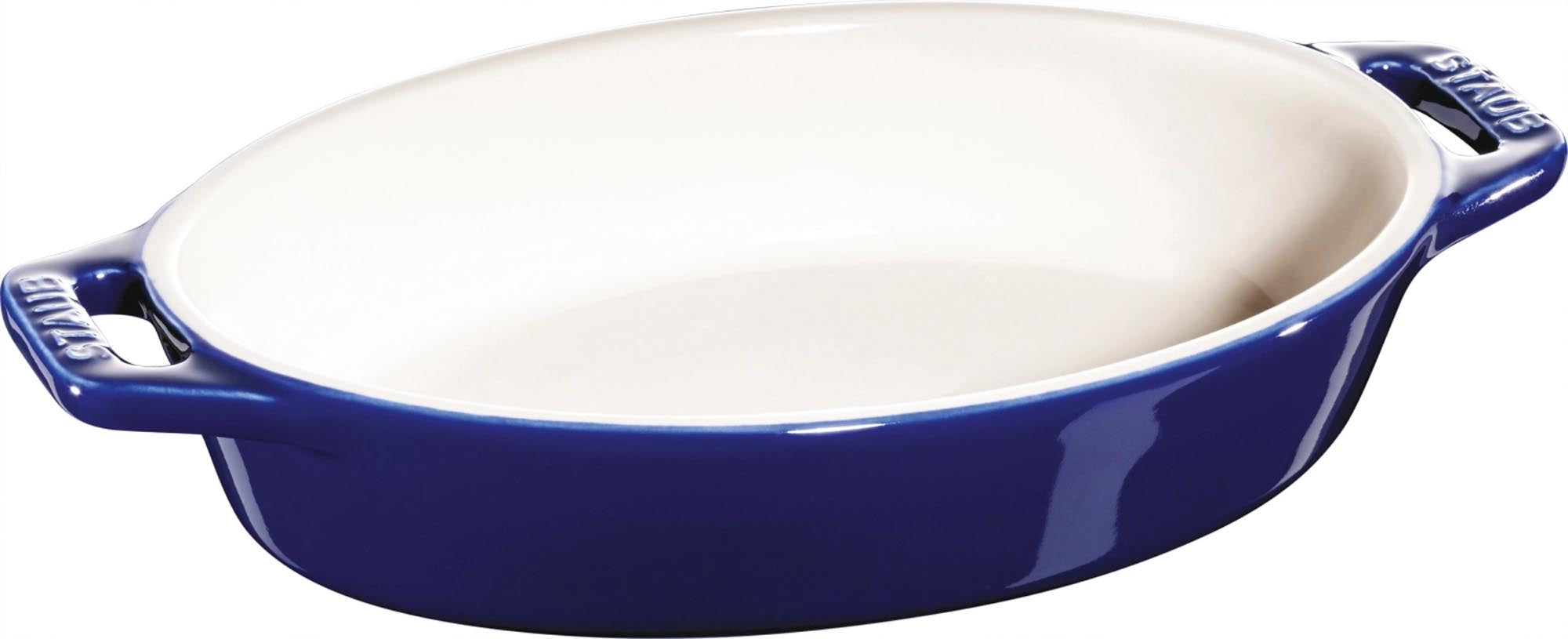 Entdecken Sie die hochwertige, dunkelblaue Auflaufform von Staub (23 cm, oval) aus Keramik – ideal für perfekte Aufläufe und Gratins.