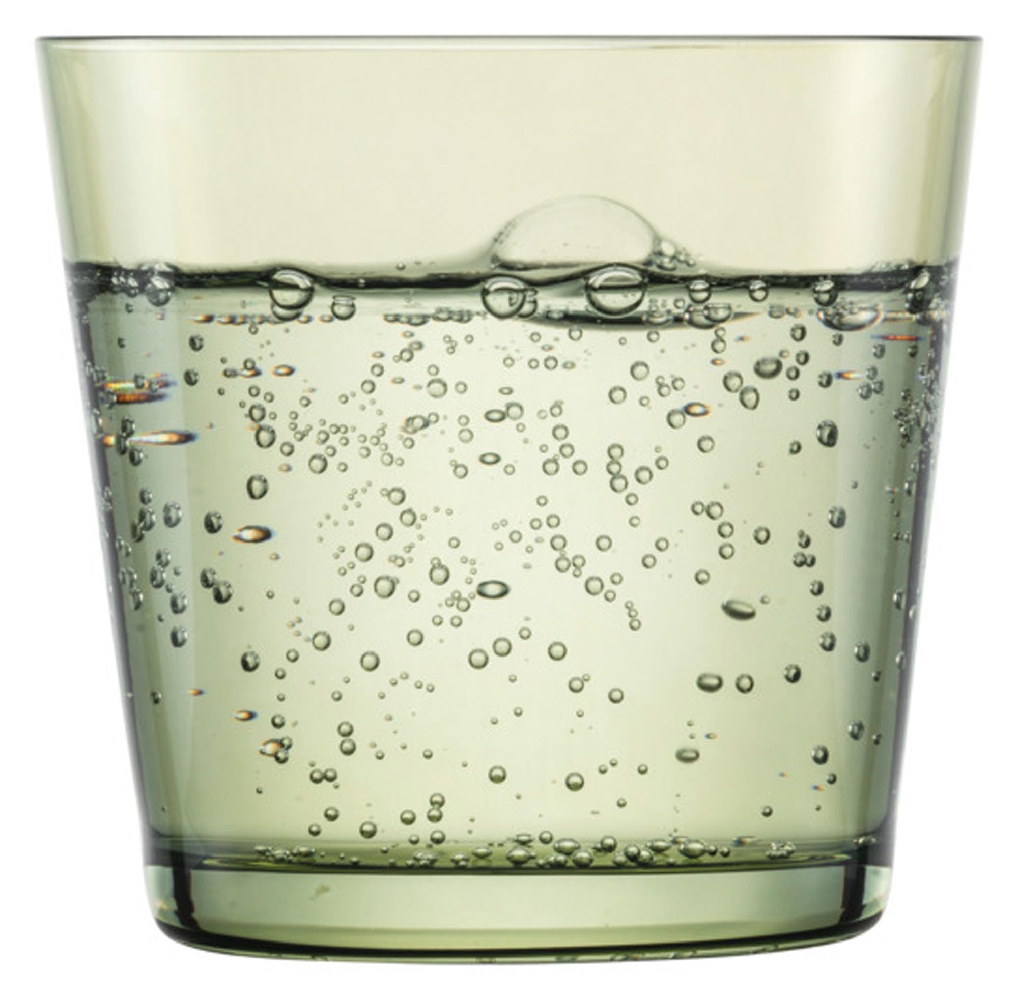 Elegante ZWIESEL GLAS Wassergläser Together 42 in Olive, 4er-Set, ideal für stilvolles Servieren von Getränken.