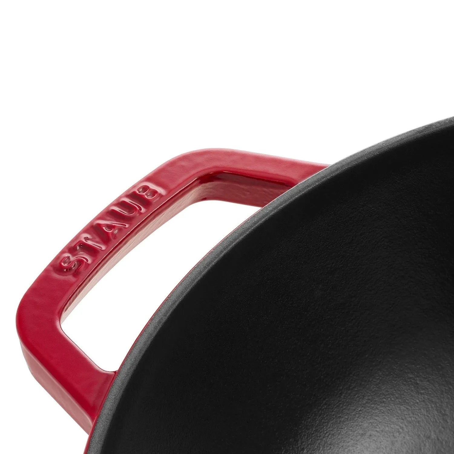 Staub Wok 4.4l: Ideal für gleichmäßiges Garen mit Glasdeckel.