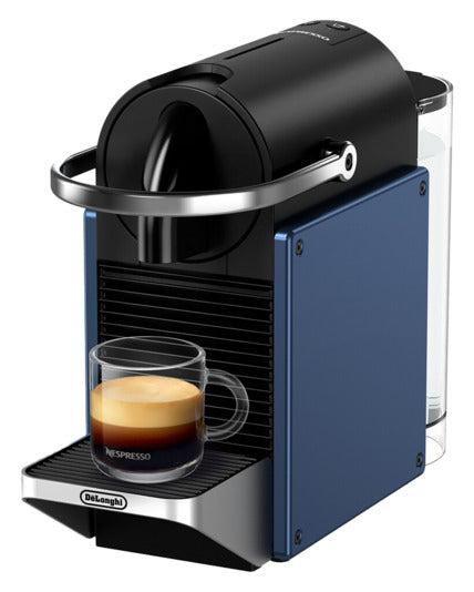 Nespresso Kaffeemaschine Pixie in Blau präsentiert im Onlineshop von KAQTU Design AG. Küchengerät ist von DELONGHI