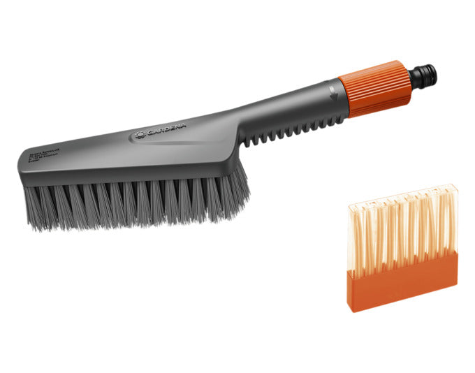 GARDENA Cleansystem Wasch-Set mit Handbürste M soft in  präsentiert im Onlineshop von KAQTU Design AG. Bewässerung ist von GARDENA