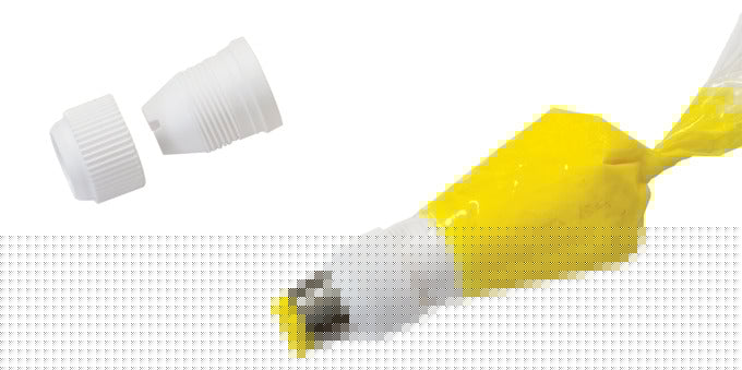 Praktischer Adapter für 3D-Spritztüllen von DECORA, ideal für präzises Dekorieren. Maße: 4x5.5x2 cm. Perfekt für kreative Backideen.