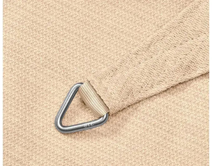 Dreieckiges Sonnensegel in Off-White, 360x360x360 cm, UV-beständig, ideal für Garten und Terrasse, von PLATINUM SUN & SHADE.