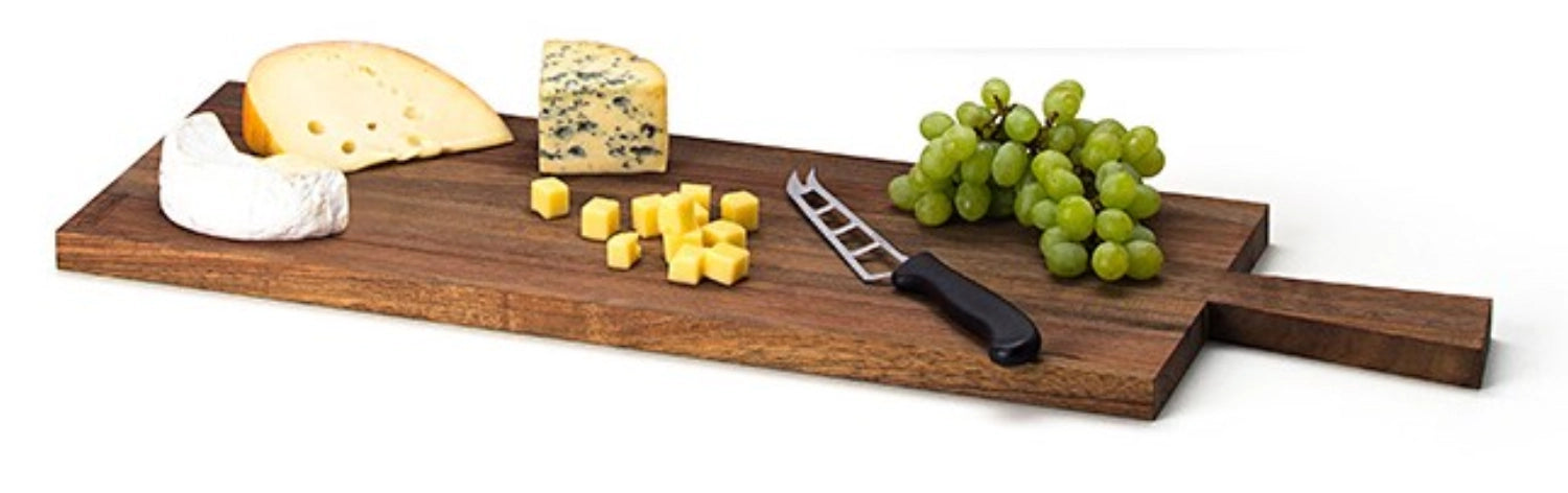 Elegantes Walnuss-Schneidebrett, geölt, 41x17x2 cm, langlebig und stilvoll, ideal für Küche und Servieren.