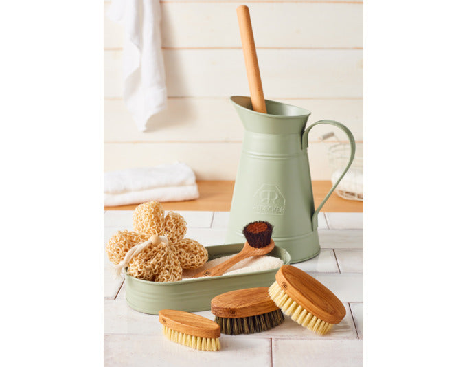 REDECKER WC-Bürstengarnitur Krug grau-grün in  präsentiert im Onlineshop von KAQTU Design AG. Toilettenartikel ist von REDECKER