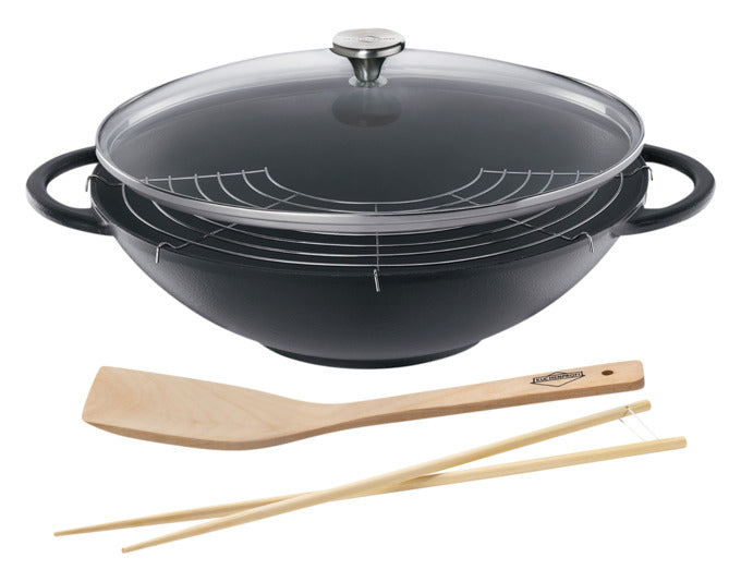 KÜCHENPROFI Wok-Set mit Glasdeckel und Zubehör Guss emailliert schwarz ø 36x9.5 cm in  präsentiert im Onlineshop von KAQTU Design AG. Topf ist von KÜCHENPROFI