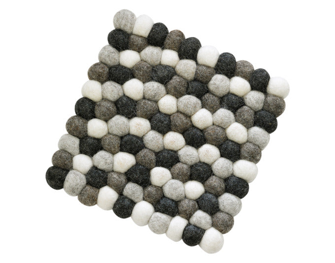 CILIO Untersetzer Lana Grigio Schafwolle 21x21cm in  präsentiert im Onlineshop von KAQTU Design AG. Pfannenuntersatz ist von CILIO
