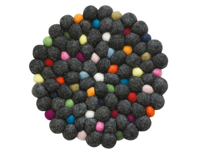 CILIO Untersetzer Lana Nero Schafwolle ø 21 cm in  präsentiert im Onlineshop von KAQTU Design AG. Pfannenuntersatz ist von CILIO