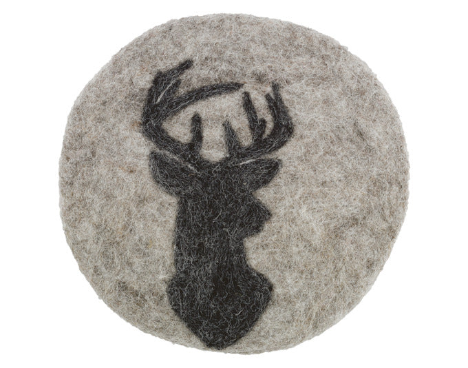 CILIO Untersetzer Lana Hirsch grau Schafwolle ø 21 cm in  präsentiert im Onlineshop von KAQTU Design AG. Pfannenuntersatz ist von CILIO
