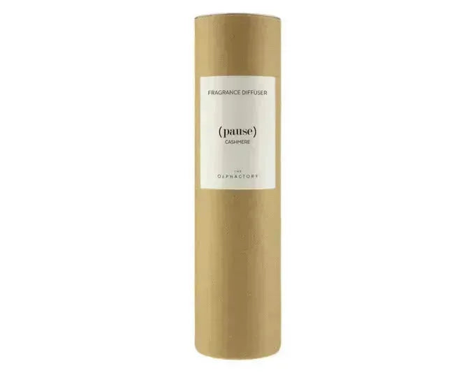 Eleganter Raumduft Cashmere von THE OLPHACTORY, 250 ml, mit sanften, luxuriösen Noten für ein behagliches Ambiente.