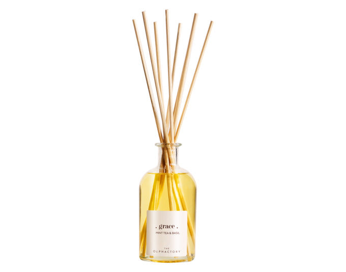 THE OLPHACTORY Raumduft Mint Tea & Basil 250 ml in  präsentiert im Onlineshop von KAQTU Design AG. Duftöl ist von THE OLPHACTORY
