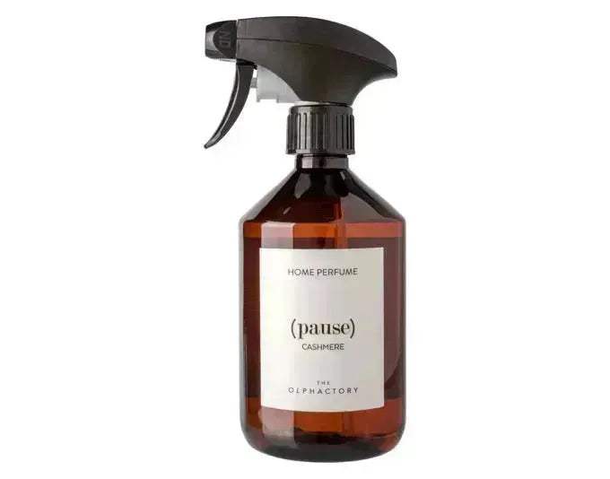 THE OLPHACTORY Raumspray Cashmere 500 ml in  präsentiert im Onlineshop von KAQTU Design AG. Duftöl ist von THE OLPHACTORY