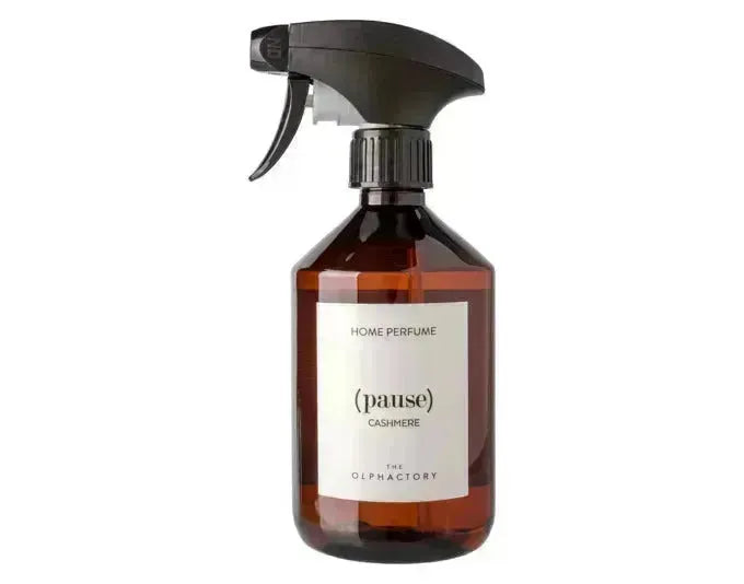 THE OLPHACTORY Raumspray Cashmere 500 ml in  präsentiert im Onlineshop von KAQTU Design AG. Duftöl ist von THE OLPHACTORY