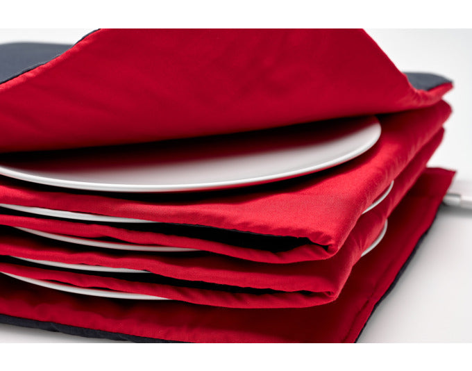 Solis Tellerwärmer Typ 8651 in Rot, ideal für Teller bis 32 cm Durchmesser, sorgt für perfekt vorgewärmtes Geschirr.
