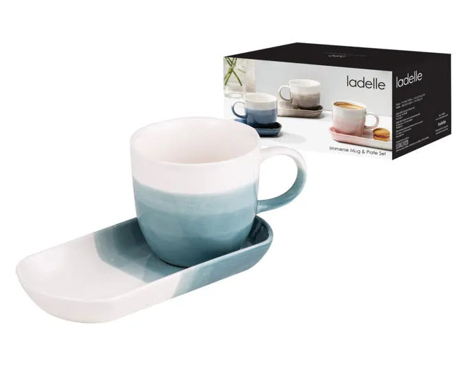 Elegantes 2er Set Tassen mit Löffeln in blaugrünem Design, 0,38 l Fassungsvermögen, ideal für stilvollen Kaffeegenuss.