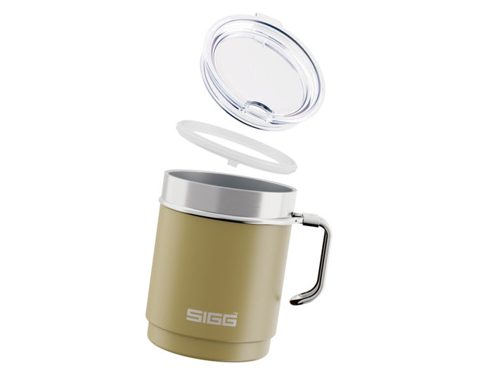 SIGG Isolierbecher Travel Mug caramel sand 0.3 l in  präsentiert im Onlineshop von KAQTU Design AG. Küchenhelfer ist von SIGG