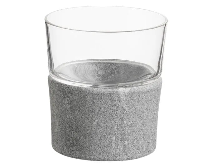 HUKKA Whiskyglas mit Steinsockel 0.12 l in  präsentiert im Onlineshop von KAQTU Design AG. Wein- & Sektglas ist von HUKKA DESIGN