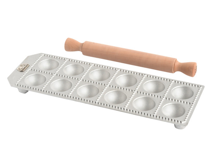 MARCATO Ravioliform Classic Line 12er Aluminium-Druckguss mit Nudelholz ø 55 mm in  präsentiert im Onlineshop von KAQTU Design AG. Küchenhelfer ist von MARCATO