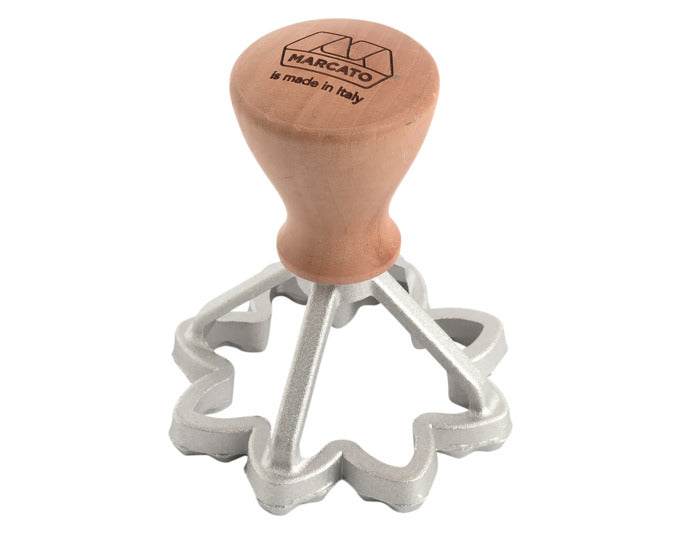 MARCATO Ravioli Stempel mit Holzgriff Blume 7 cm in  präsentiert im Onlineshop von KAQTU Design AG. Küchenhelfer ist von MARCATO