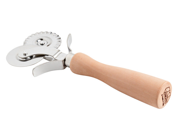 MARCATO Teigrädchen Pasta doppelt glatt/gezackt mit Holzgriff in  präsentiert im Onlineshop von KAQTU Design AG. Backutensilien ist von MARCATO