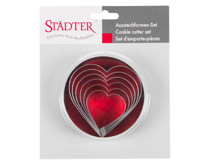 Set aus Herz-Ausstechern von STÄDTER, ideal für Plätzchen und Dekorationen, Größen von 4,5 bis 9 cm, hochwertig und vielseitig einsetzbar.