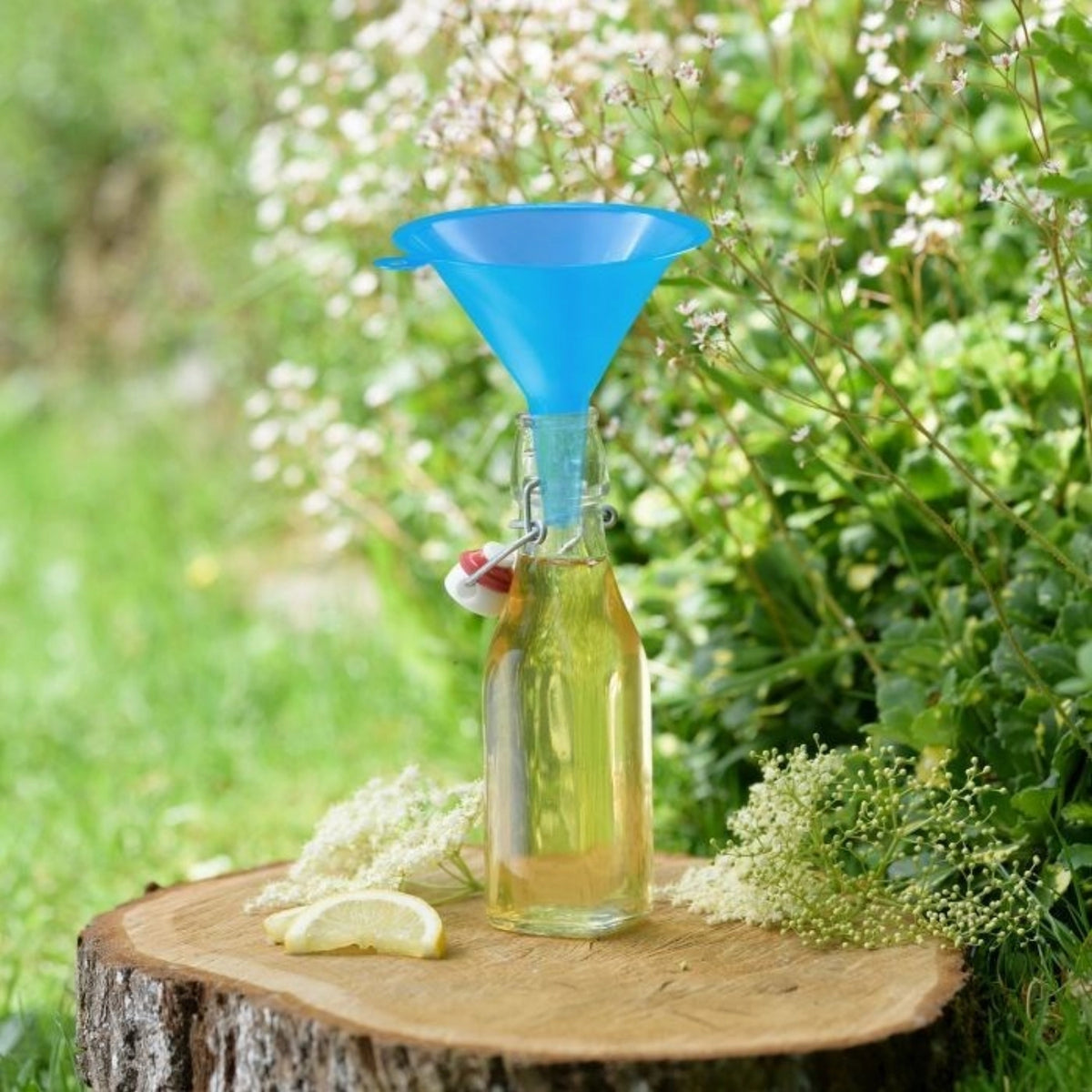 Trichter-Satz 3 tlg., D70, 90,u. 10.5cm, H12.5, 10.5 u. 9 in Mehrfarbig präsentiert im Onlineshop von KAQTU Design AG. Küchenhelfer ist von Westmark