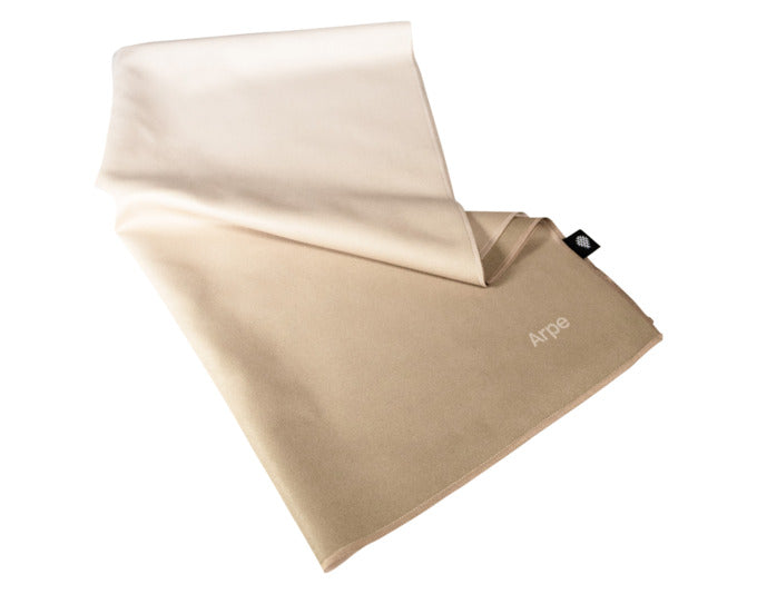 ARPE Handtuch calm sand cream 50 x 95 cm in  präsentiert im Onlineshop von KAQTU Design AG. Badzubehör ist von ARPE