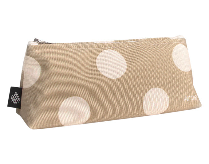 ARPE Necessaire XS dots sand cream 8 x 18 cm in  präsentiert im Onlineshop von KAQTU Design AG. Badzubehör ist von ARPE