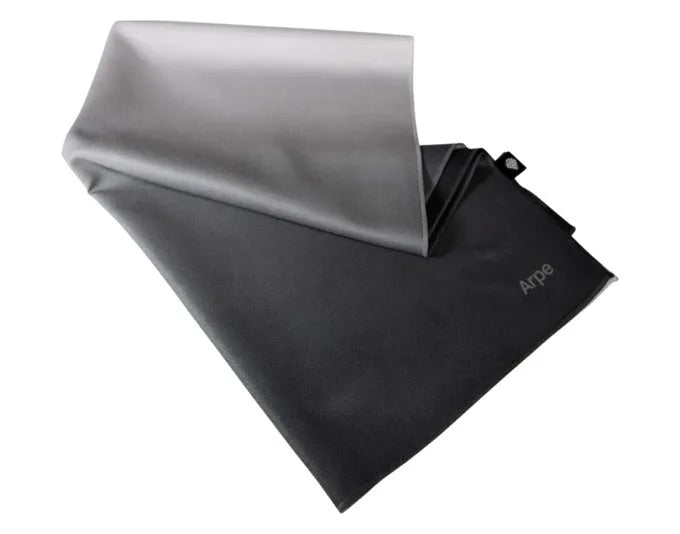 ARPE Waschtuch calm charcoal gray 32 x 49 cm in  präsentiert im Onlineshop von KAQTU Design AG. Badzubehör ist von ARPE