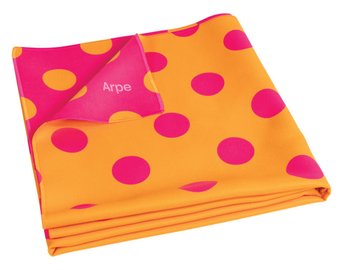 ARPE Strandtuch dots warm sunset 90 x 166 cm in  präsentiert im Onlineshop von KAQTU Design AG. Badzubehör ist von ARPE