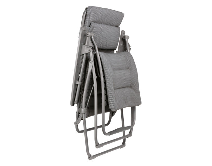 Ergonomischer Relaxsessel LAFUMA Futura BeComfort® XL mit robustem Titangestell und komfortabler Polsterung für Entspannung.