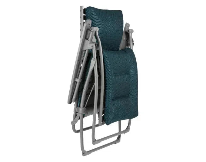Ergonomischer Relaxsessel mit BeComfort®-Polsterung, ideal für Entspannung, in Blau mit Titan-Gestell.