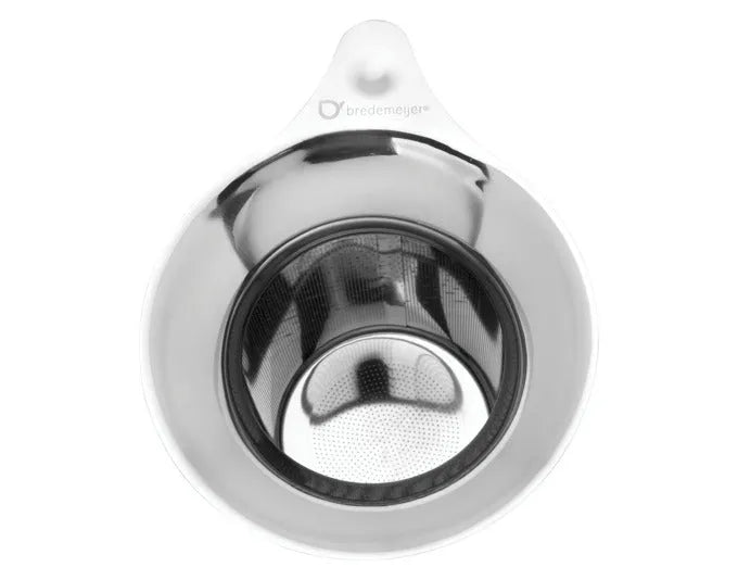 Hochwertiger BREDEMEIJER Teefilter aus Edelstahl, ideal für losen Tee, mit praktischem Rand, Maße: 8.9x11.4x7.8 cm.