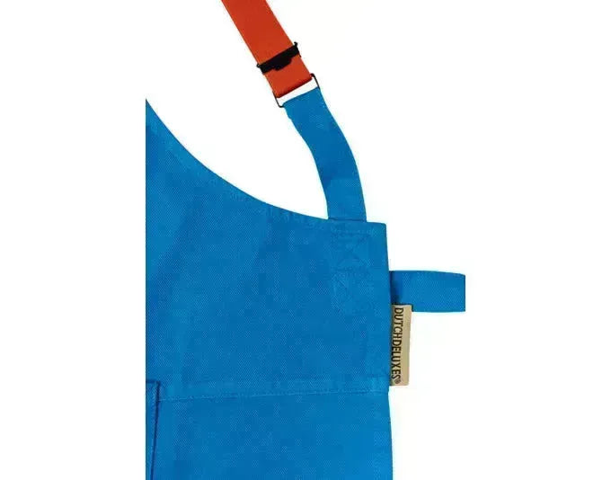 Stylische Schürze aus robustem Canvas in Azure Blue mit Hosenträger-Design, ideal für Küche und Werkstatt.