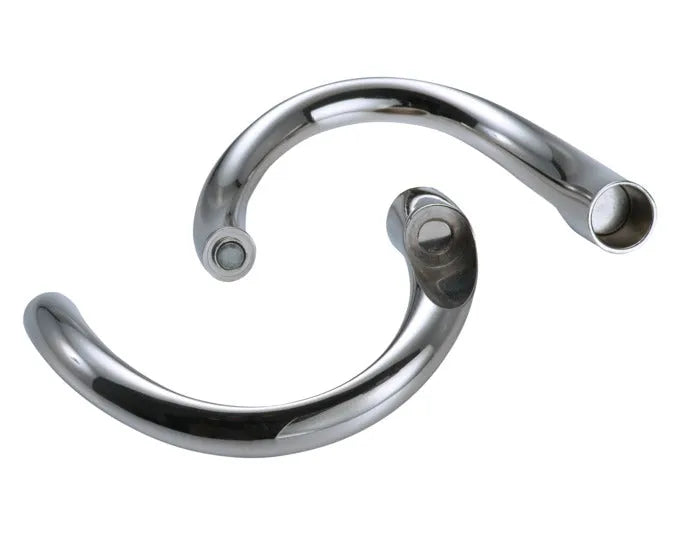 Eleganter PHILIPPI Kerzenhalter Bow aus silbernem Metall, 3-teiliges Set, modernes Design für stilvolle Dekoration.
