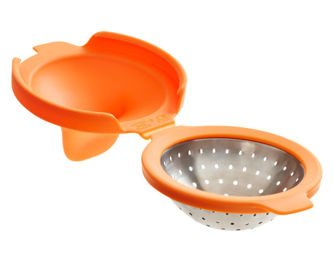 LÉKUÉ Eier Pochierer Silikon/Inox orange in  präsentiert im Onlineshop von KAQTU Design AG. Küchenhelfer ist von LEKUE