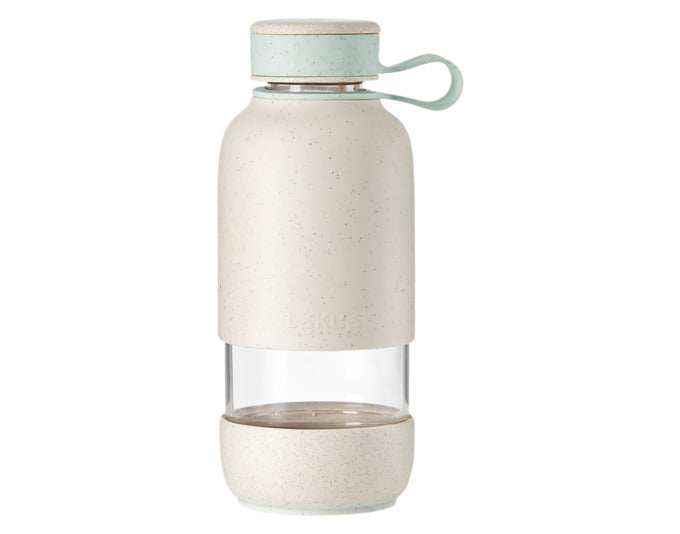 LÉKUÉ Trinkflasche To Go Organic Glas/PP 0.6 l in  präsentiert im Onlineshop von KAQTU Design AG. Flasche ist von LEKUE