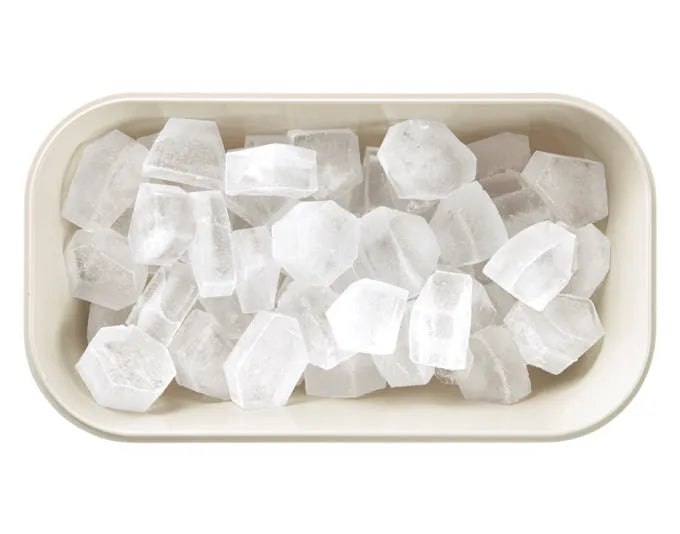 LÉKUÉ Eiswürfelbox Ice Box 22.5x12.5x12 cm weiss in  präsentiert im Onlineshop von KAQTU Design AG. Barzubehör ist von LEKUE