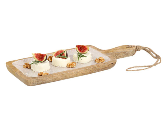 Elegantes Servierbrett aus Mangoholz in Beige, 38x15x2.5 cm, ideal für stilvolles Anrichten und Servieren von Speisen.