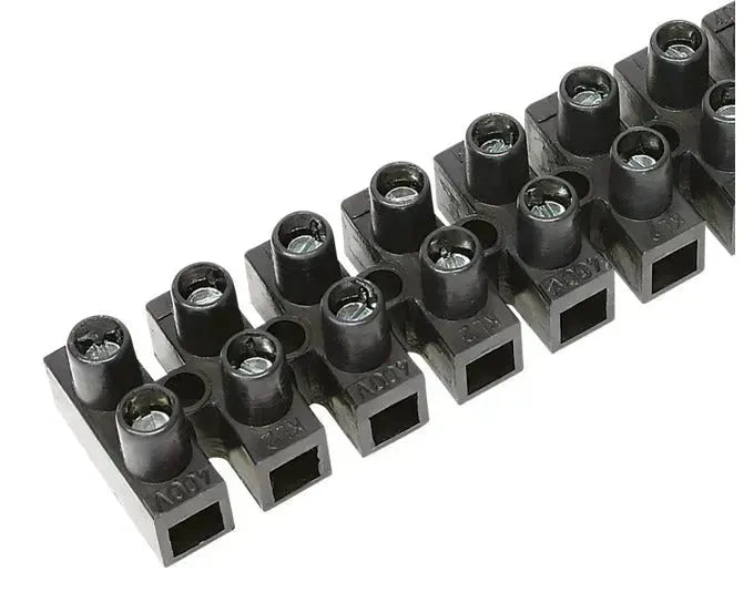 Schwarze STEFFEN Reihenklemme für 12x6-16 mm² Kabel, ideal für sichere und zuverlässige elektrische Verbindungen.