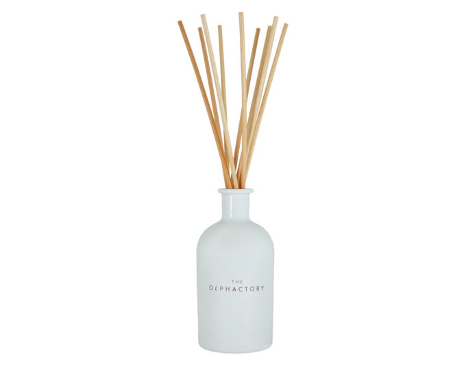 THE OLPHACTORY Raumduft White Insignia Philippa 1990 250 ml in  präsentiert im Onlineshop von KAQTU Design AG. Duftöl ist von THE OLPHACTORY